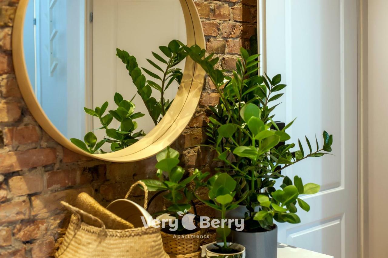 Very Berry - Glogowska 35a - MTP Apartments - self check in 24h Posen Exterior foto