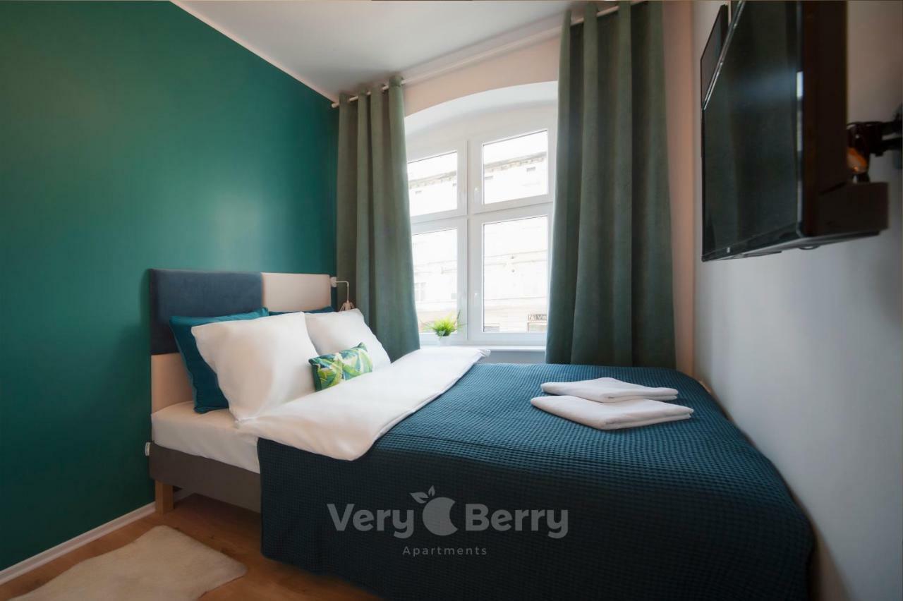 Very Berry - Glogowska 35a - MTP Apartments - self check in 24h Posen Exterior foto
