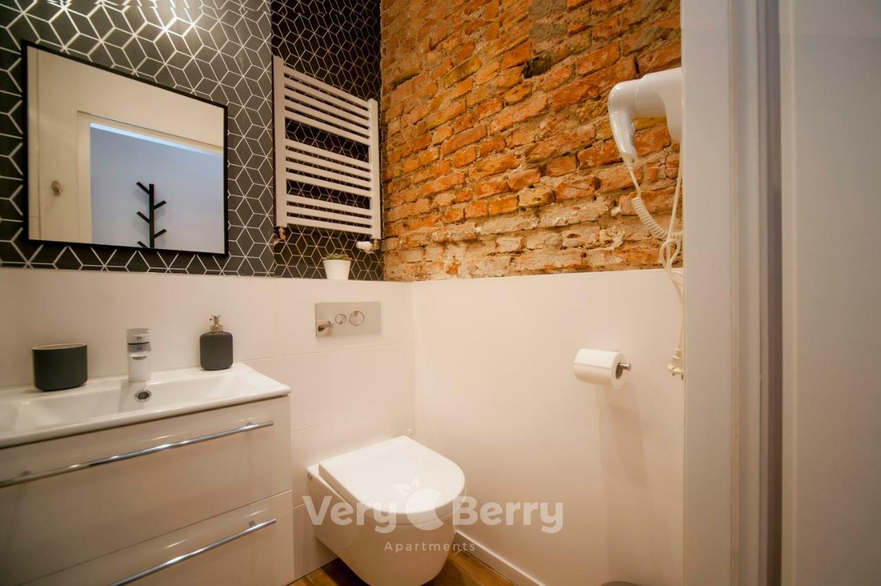 Very Berry - Glogowska 35a - MTP Apartments - self check in 24h Posen Exterior foto