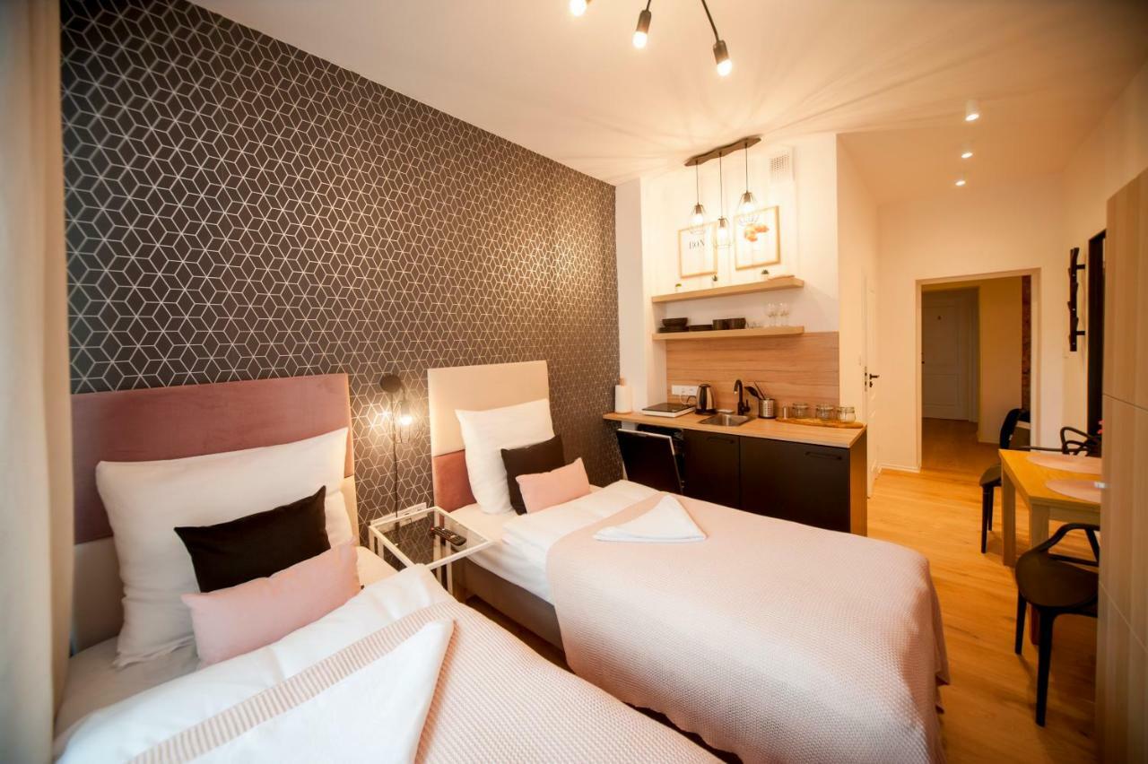 Very Berry - Glogowska 35a - MTP Apartments - self check in 24h Posen Exterior foto