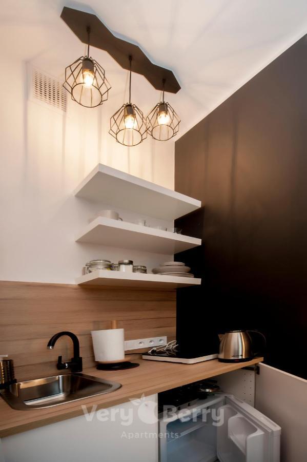 Very Berry - Glogowska 35a - MTP Apartments - self check in 24h Posen Exterior foto