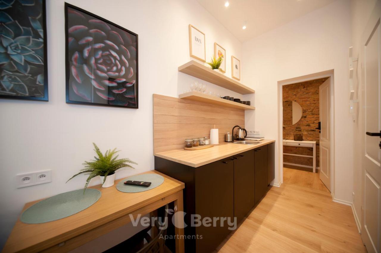 Very Berry - Glogowska 35a - MTP Apartments - self check in 24h Posen Exterior foto