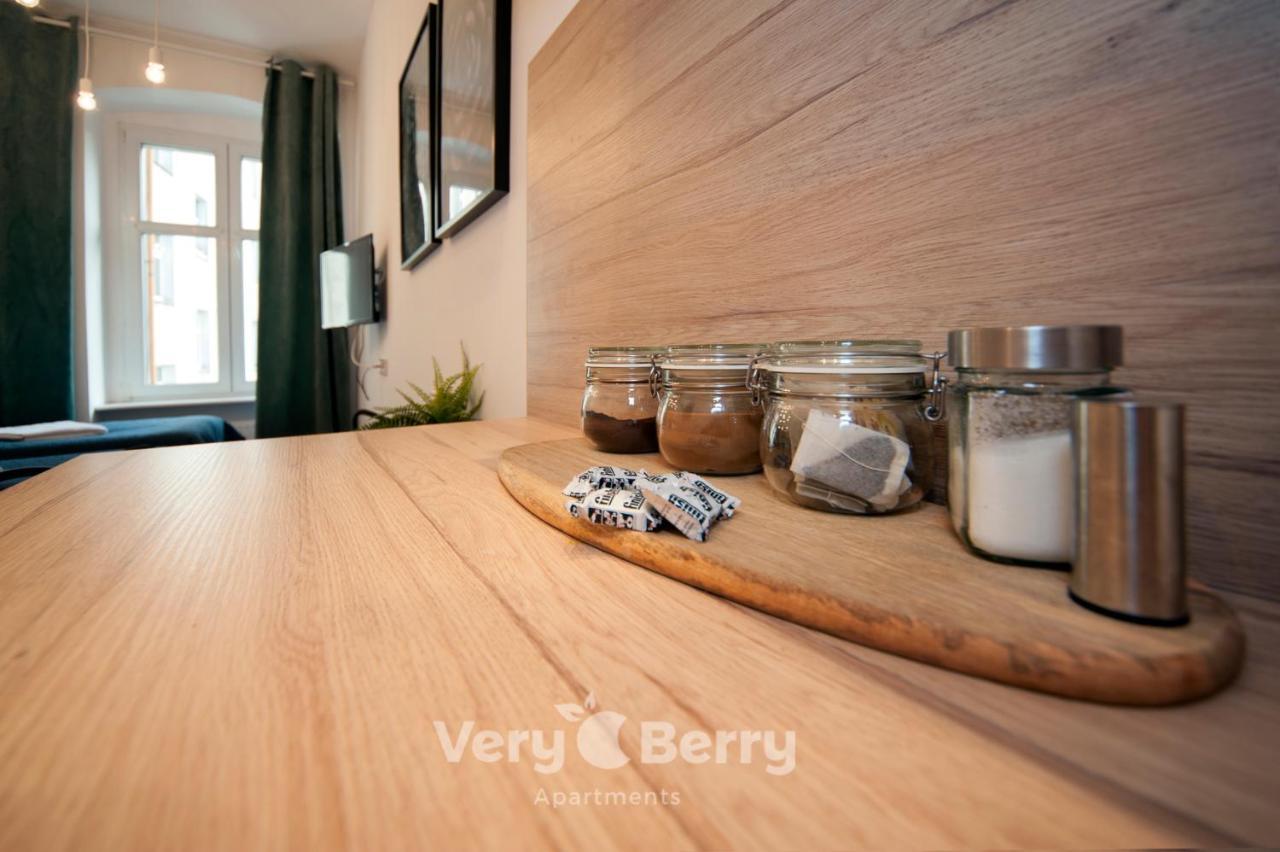 Very Berry - Glogowska 35a - MTP Apartments - self check in 24h Posen Exterior foto