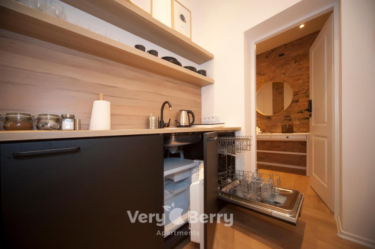 Very Berry - Glogowska 35a - MTP Apartments - self check in 24h Posen Exterior foto