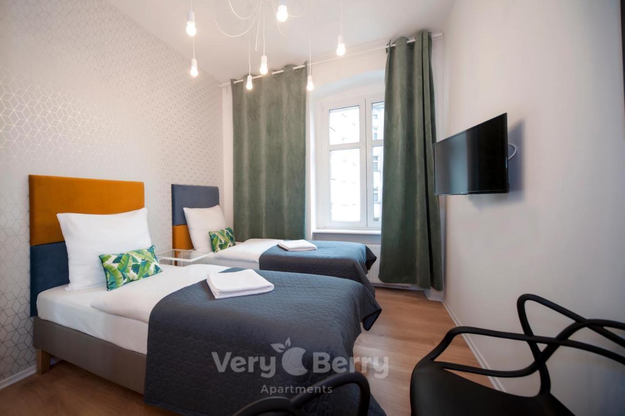 Very Berry - Glogowska 35a - MTP Apartments - self check in 24h Posen Exterior foto