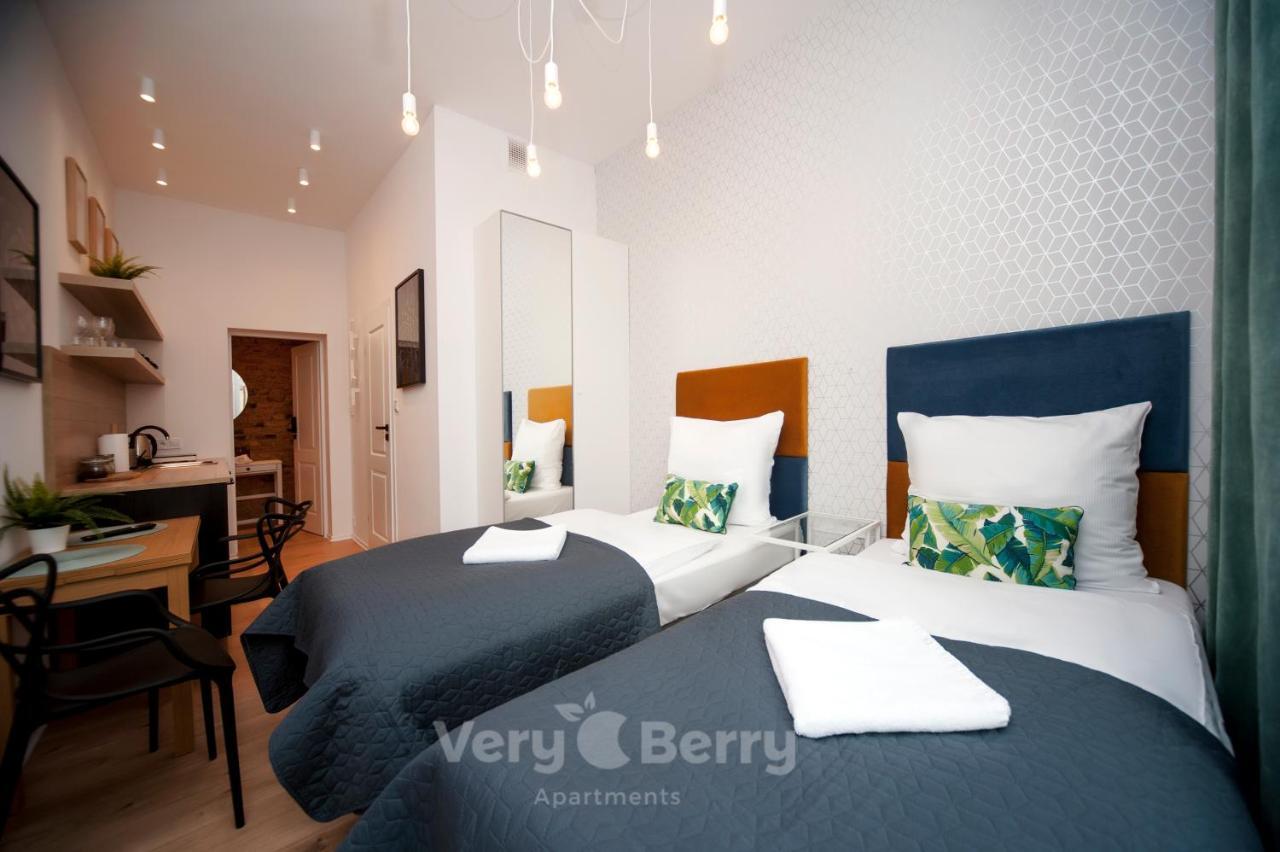 Very Berry - Glogowska 35a - MTP Apartments - self check in 24h Posen Exterior foto